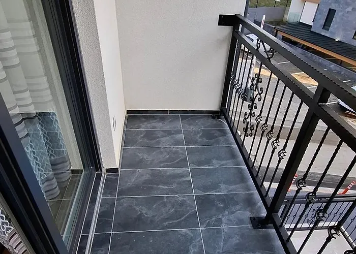 Solaris * زلاتيبور